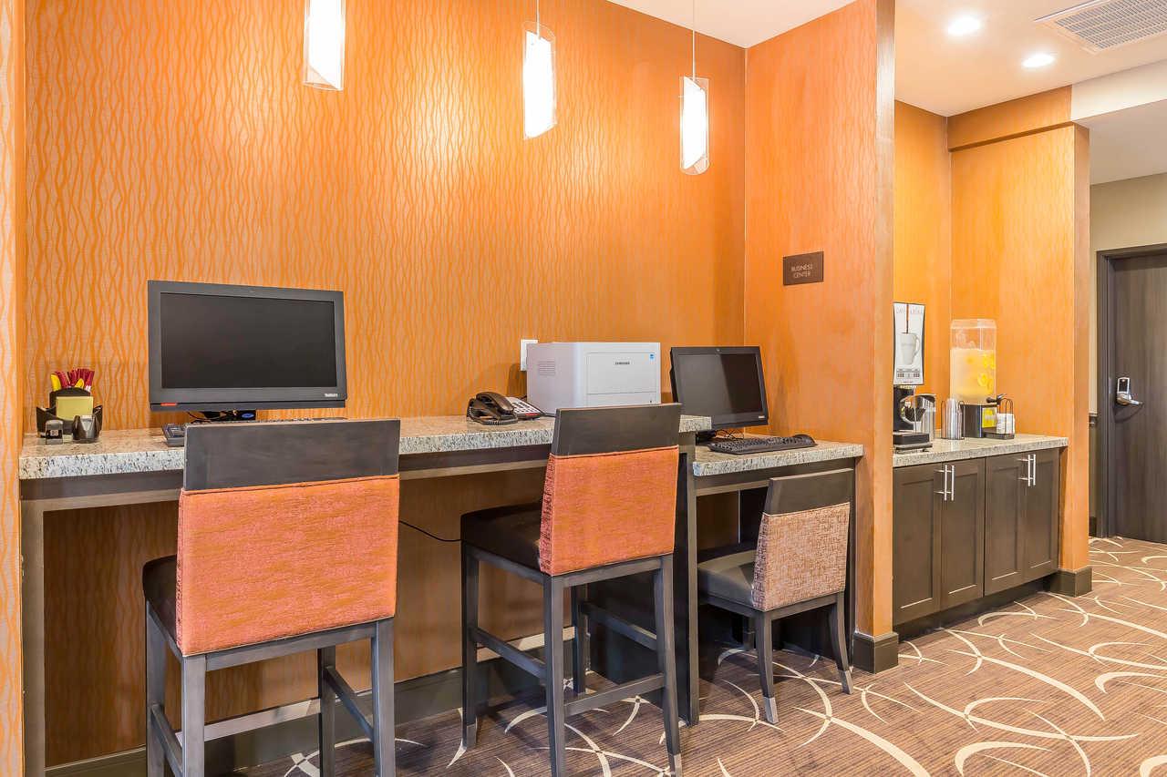 Comfort Suites Near Sam Houston Race Park Jersey Village Exterior foto