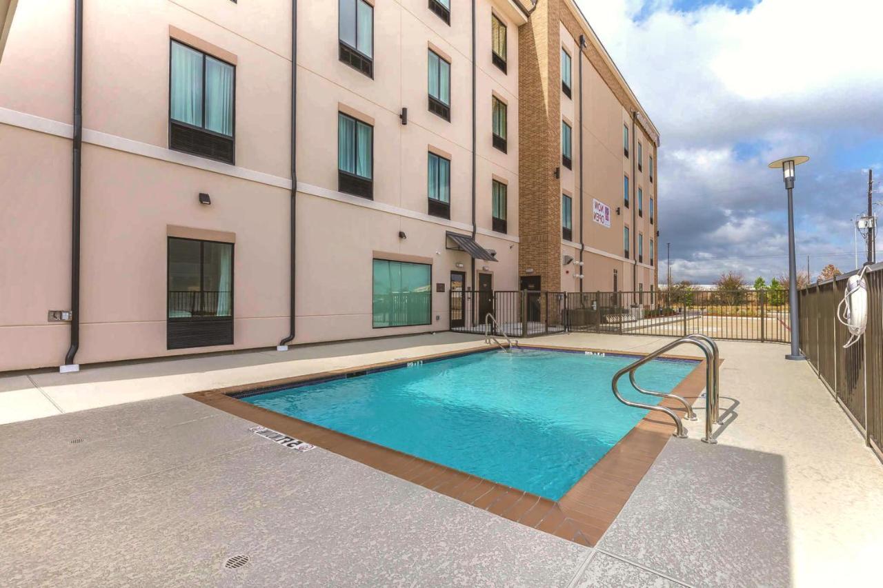 Comfort Suites Near Sam Houston Race Park Jersey Village Exterior foto
